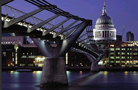 EL PUENTE DEL MILENIO EN LONDRES