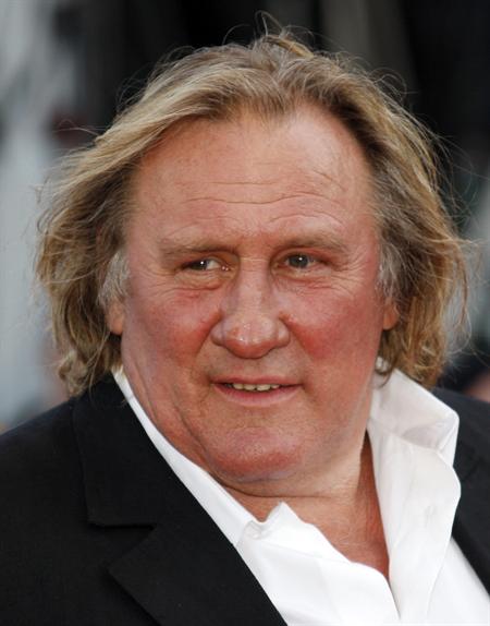 Conceden ciudadanía rusa al actor Gerard Depardieu