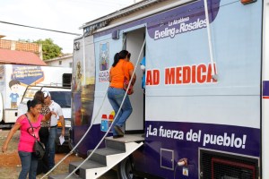 Alcaldía relanzará programa de Clínicas Móviles en comunidades de Maracaibo