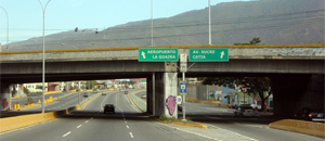 Libre la Autopista Caracas – La Guaira (FOTOS)