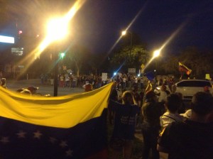 Venezolanos también tomaron las calles en EEUU para exigir reconteo de votos (Fotos y Video)