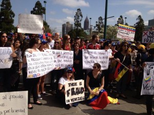 Venezolanos en Atlanta protestan en favor del reconteo de votos