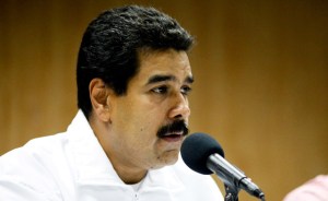 Maduro invita a manifestar en paz a la marcha opositora