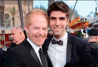 Un actor de Modern Family se casó con su novio en Nueva York