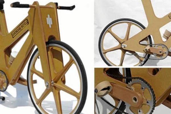 Inventó bicicletas de cartón y busca dos millones de dólares para patentarlas (Fotos + Video)