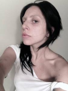 ¡SUSTO!… Es Lady Gaga sin maquillaje (FOTO)