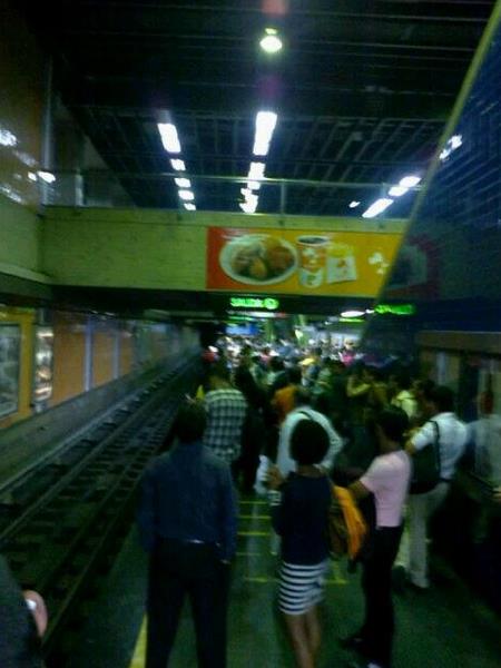 Falleció usuaria al caer en la vía del Metro de Caracas