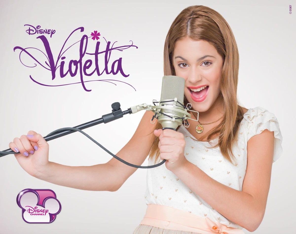 Violetta llega con su show en Vivo