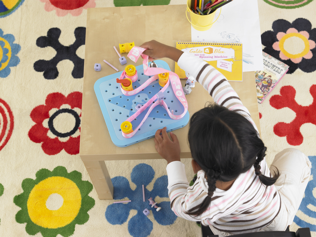 No más Barbies para niñas sino juegos de ingeniería (Video)