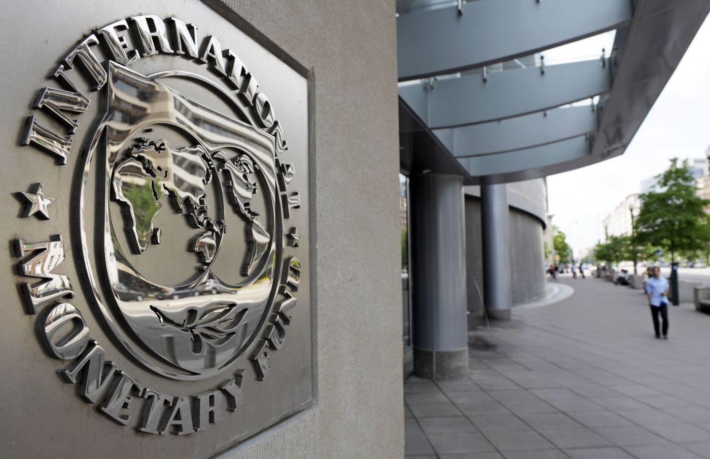 FMI: Venezuela, Brasil y Argentina, tres economías en recesión
