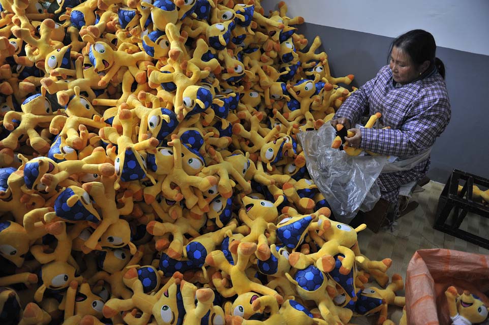 Avanza la producción de Fuleco, la mascota del Mundial Brasil 2014 (Fotos)