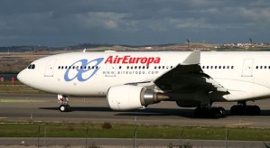 Air Europa mantiene sus operaciones con normalidad