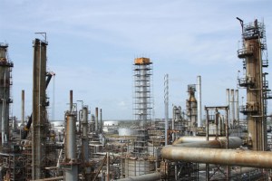 Se agudiza situación de inventarios de gasolina en refinerías del país