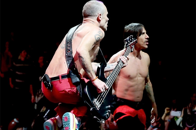 Red Hot Chili Peppers confesó que hizo playback en el Super Bowl