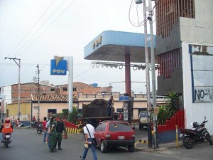 Municipios del eje fronterizo carecen de alimentos, combustible y medicinas