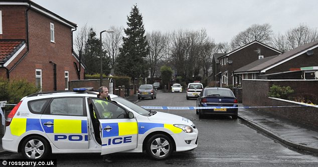 Policía británica investiga paquete con uranio encontrado en aeropuerto de Londres