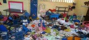Vándalos atacan colegio en Maracaibo y causan destrozos (Fotos)