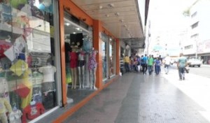 Comerciantes preocupados por falta de mercancía en Margarita