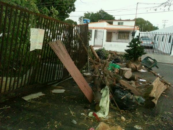 Barricadas frente a torres El Saladillo en Maracaibo este 6M (Fotos)