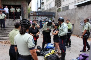 Policía de Chacao desalojó invasión en Altamira