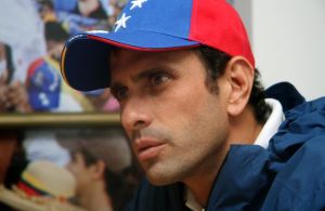 Capriles: Venezolanos seguirán en las calles mientras haya crisis social
