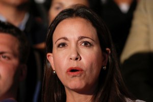 Califican de grotesca la medida de retirar inmunidad parlamentaria a María Corina