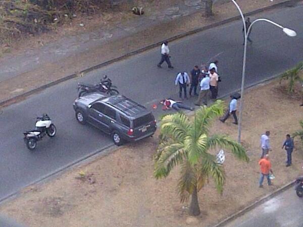 Ultiman a presunto antisocial en avenida Cuatricentenaria de Valencia (Fotos)