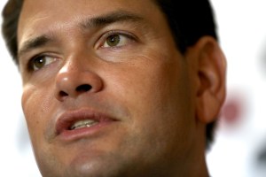 Marco Rubio pide a Obama que castigue a funcionarios venezolanos