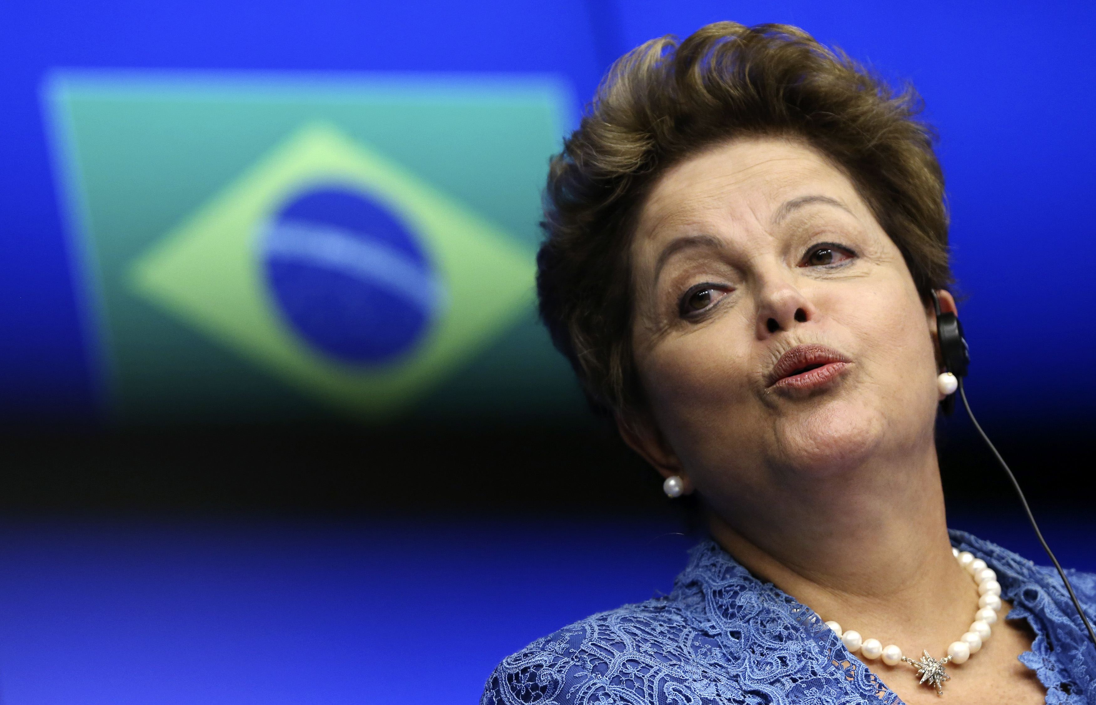 Rousseff garantiza que los aeropuertos estarán preparados para el Mundial