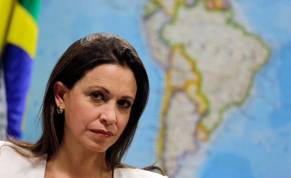 Desbancada de facto en Venezuela, diputada Machado se hace oír en América Latina
