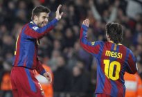 Por qué se quebró la relación entre Messi y Piqué: traición y un dardo en una pizarra