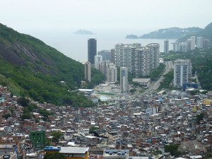 Gobierno de Río de Janeiro combatirá ataques a la “pacificación” de favelas