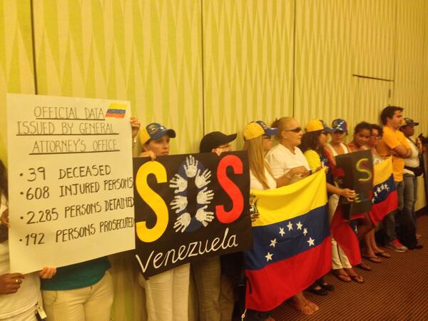 Venezolanos presentes en Barbados durante presentación de la SIP (Foto)