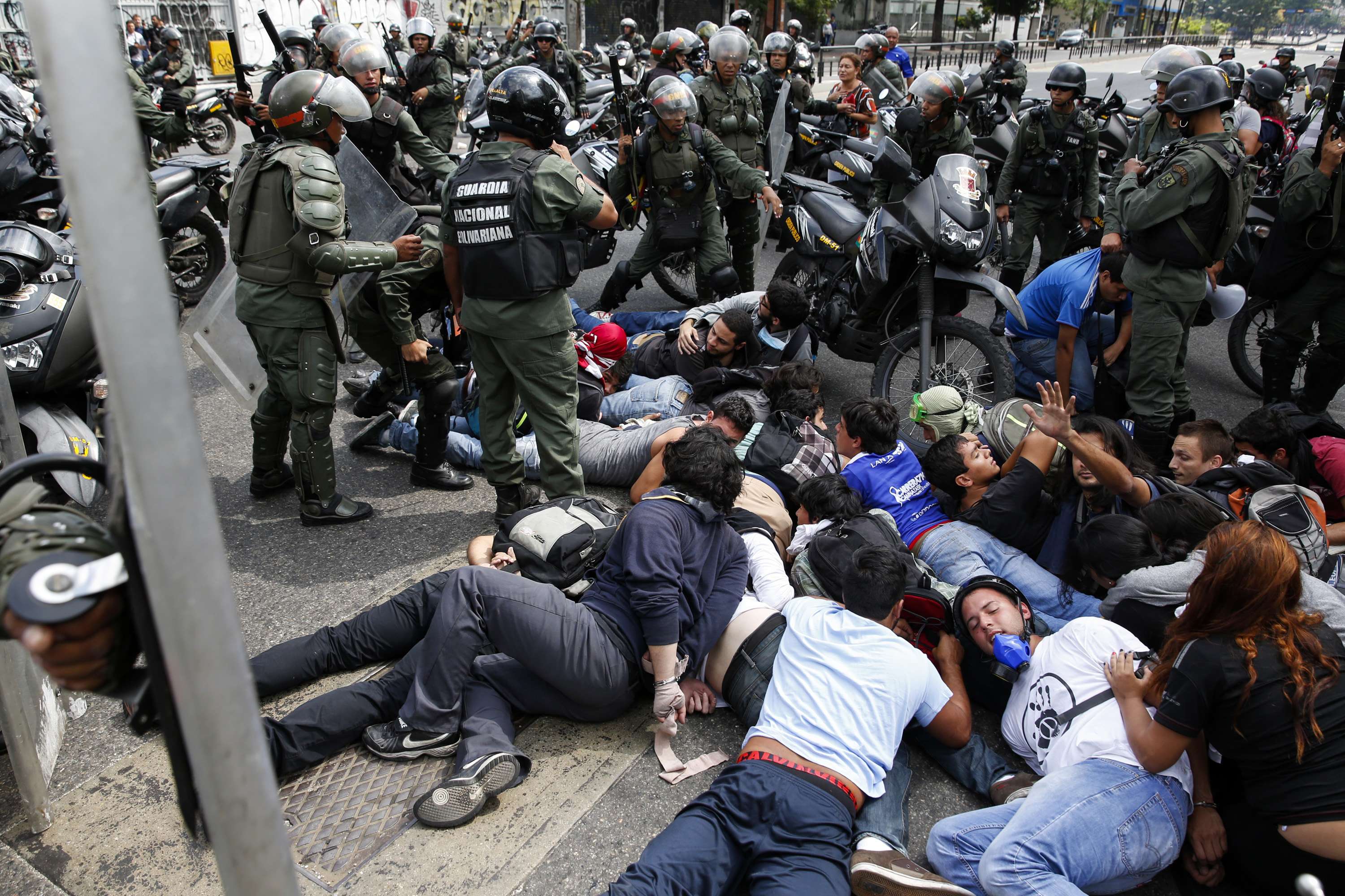 Libres 276 jóvenes detenidos durante protestas