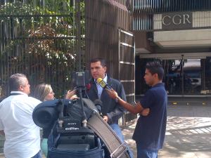 Piden investigar a Rafael Ramírez por el caso de los bombillos contaminantes