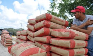 Escasez de cemento en Margarita alcanza 80%