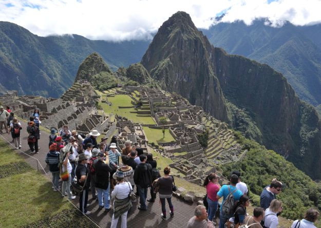 Machu Picchu recibe al menos un millón de visitantes al año