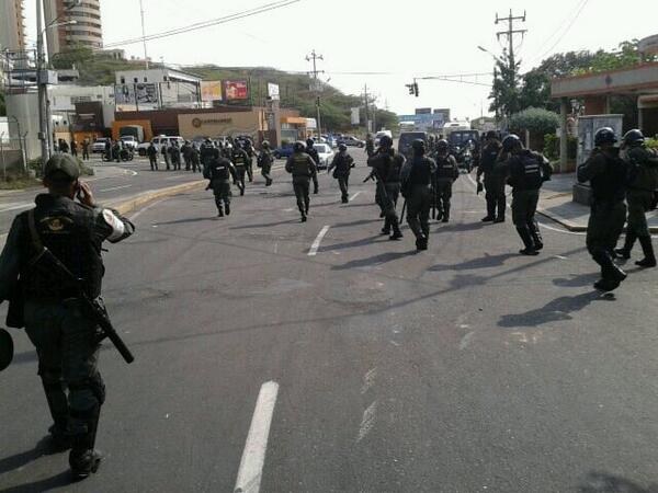 Así tranca la GNB los alrededores del Palacio de Justicia (Fotos)