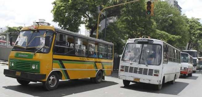 Pasaje en camioneticas costará Bs 40 a partir del 1° de abril