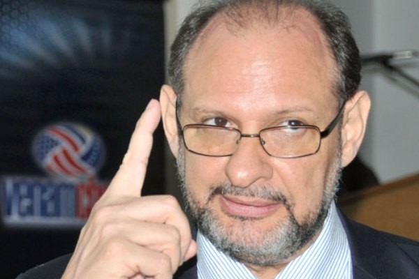 Oscar Schemel afirma que “el chavismo sigue superando a la oposición”