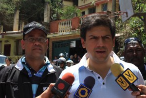 Carlos Ocariz inspeccionó los trabajos de rehabilitación en Guaicoco