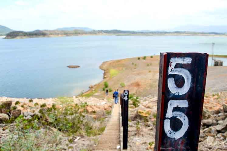 Nivel muerto es lo que queda en los embalses de agua en el Zulia