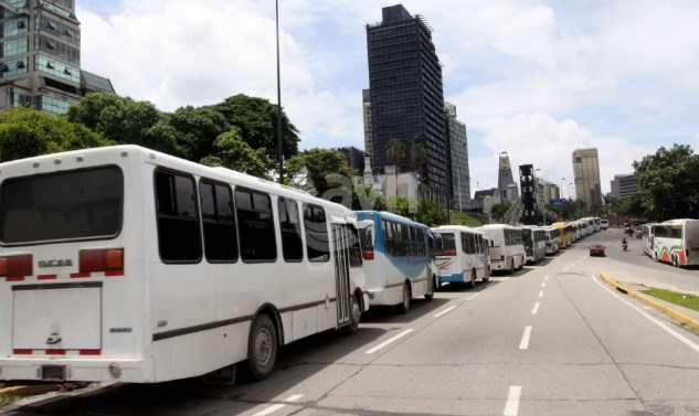 En lo que va de año repuestos para autobuses han aumentado más del 500%