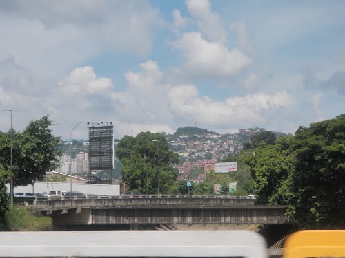 Cerrarán acceso a la Francisco Fajardo desde El Llanito