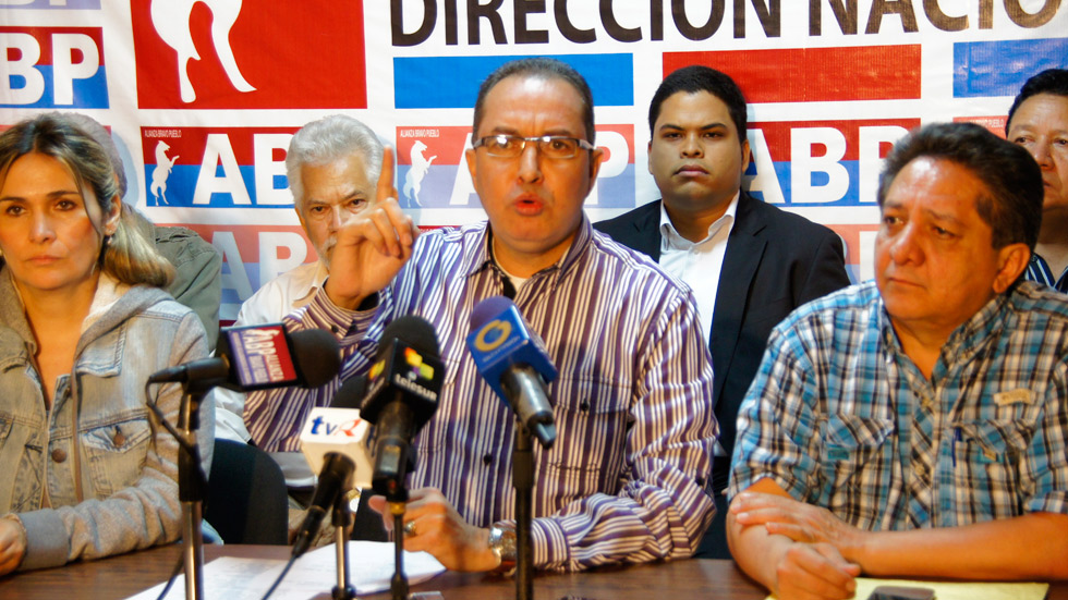 Oposición pide al Gobierno explicar las muertes en el Hospital de Maracay