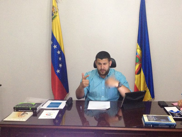 David Smolansky innova con primer encuentro digital  en redes sociales