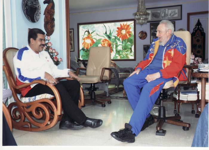 Maduro recuerda a Fidel Castro como “un ejemplo” a un año de su muerte