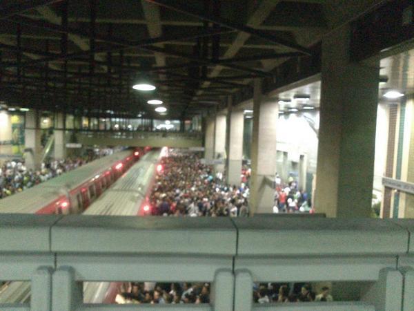 Se normaliza Línea 1 del Metro de Caracas tras fuerte congestionamiento
