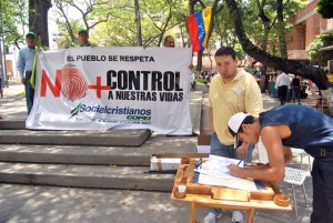 PNB interrumpió recolección de firmas de Copei contra el cazahuellas en La Candelaria (Fotos)