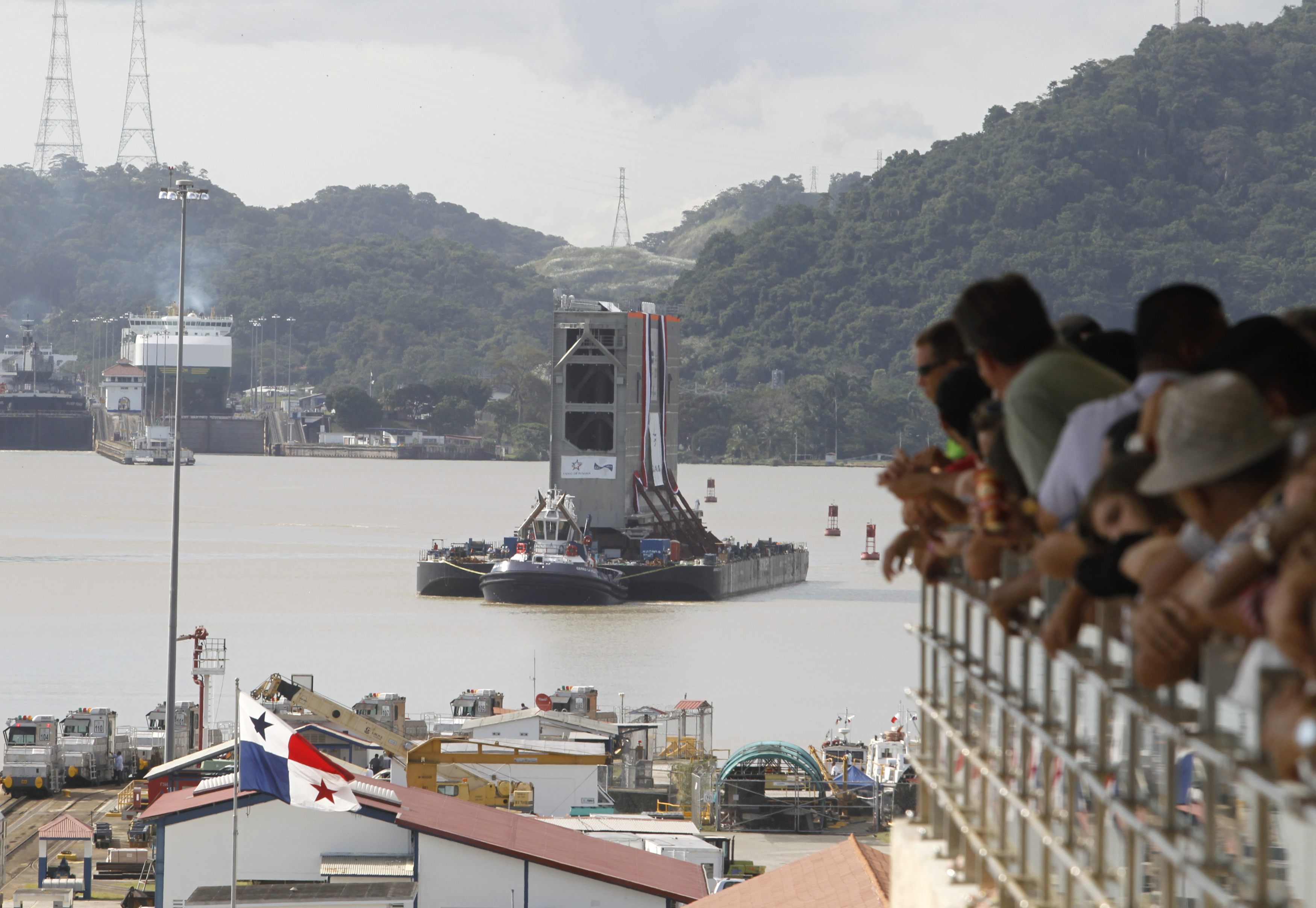 Panamá exige a Venezuela pagar deuda de 1.000 millones de dólares